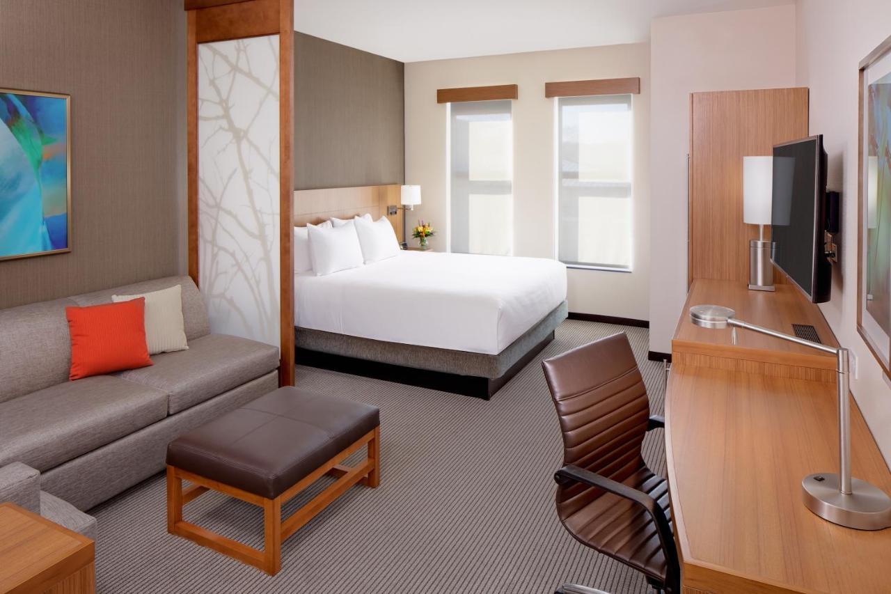 Hyatt Place Florence Downtown Екстер'єр фото